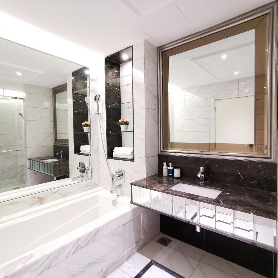 Sky Pool Elegant Suite @ Sri Hartamas Kuala Lumpur Exterior photo